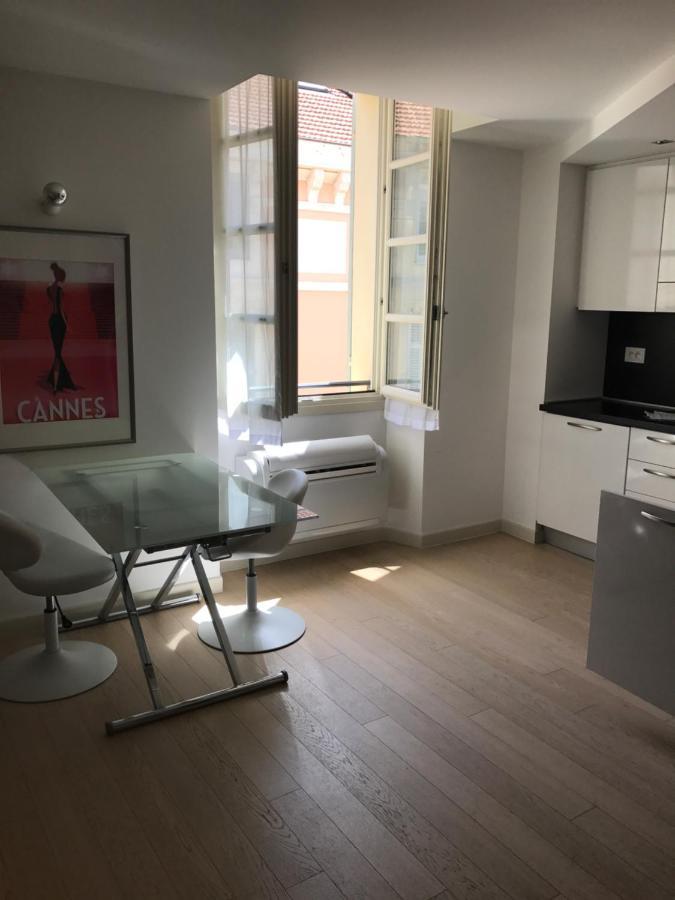 Tony Allard Cannes Bagian luar foto