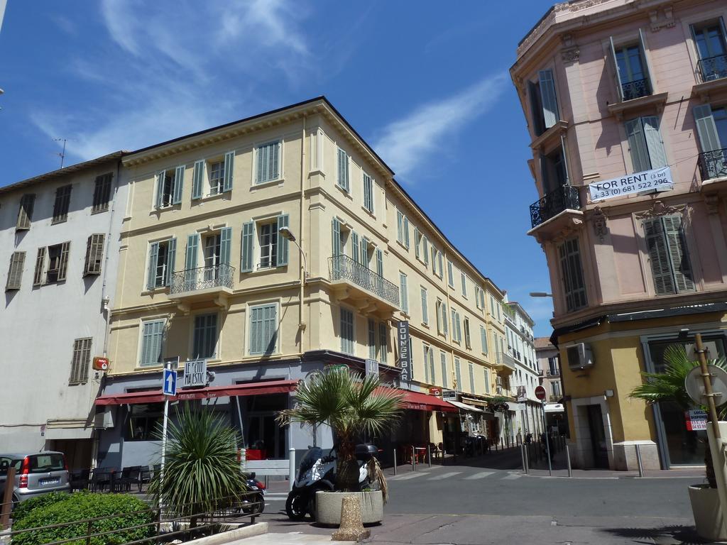 Tony Allard Cannes Bagian luar foto