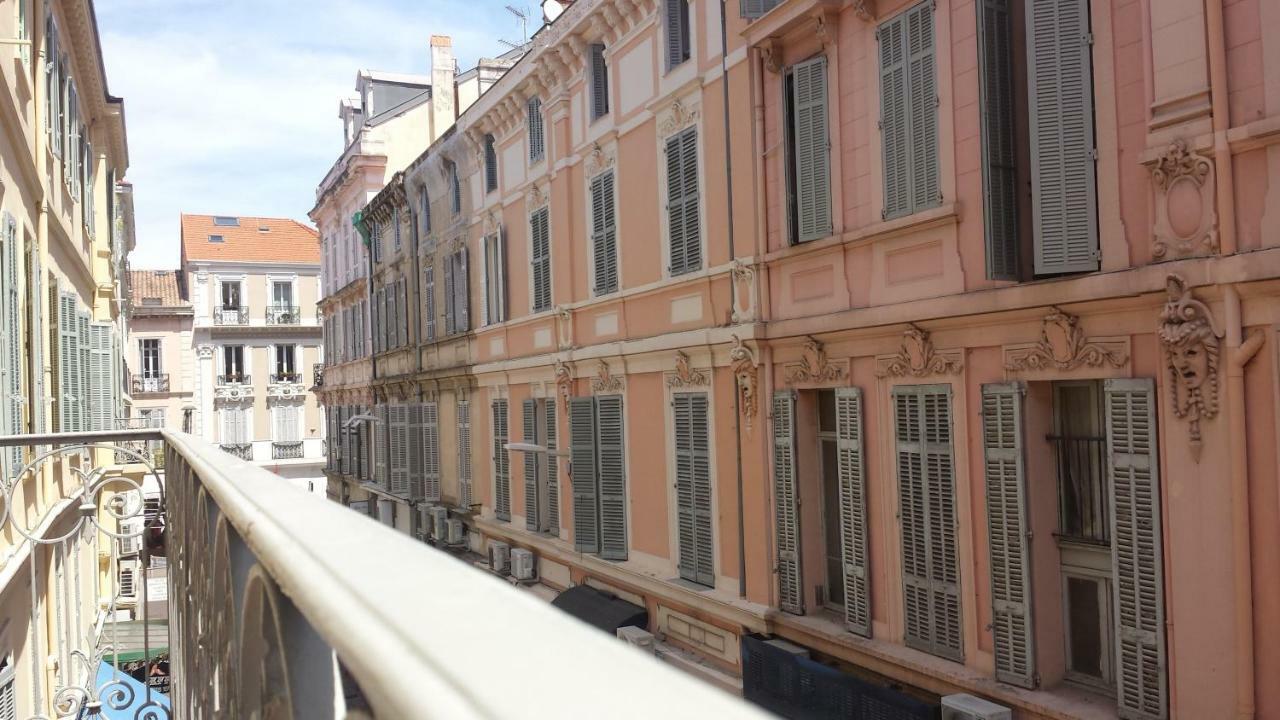 Tony Allard Cannes Bagian luar foto