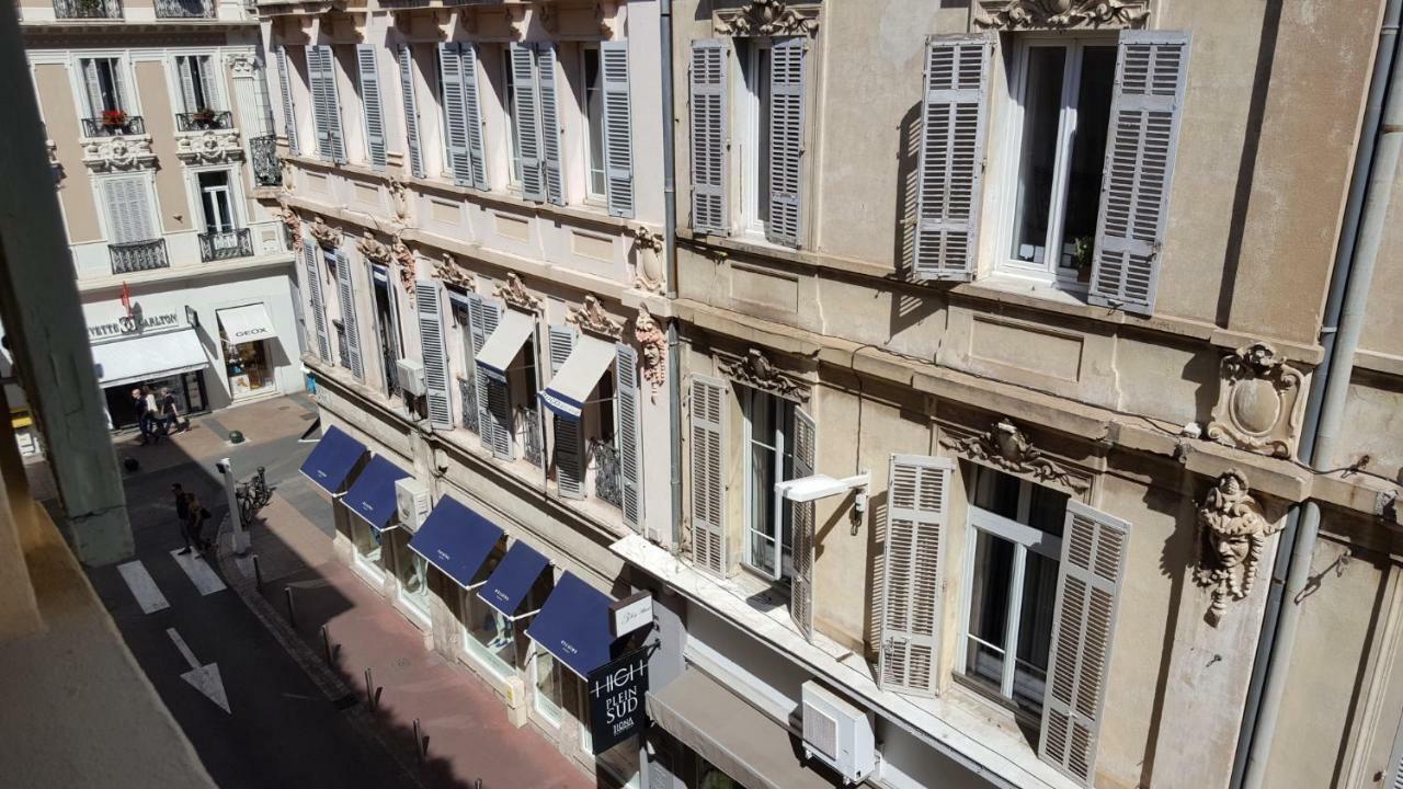 Tony Allard Cannes Bagian luar foto